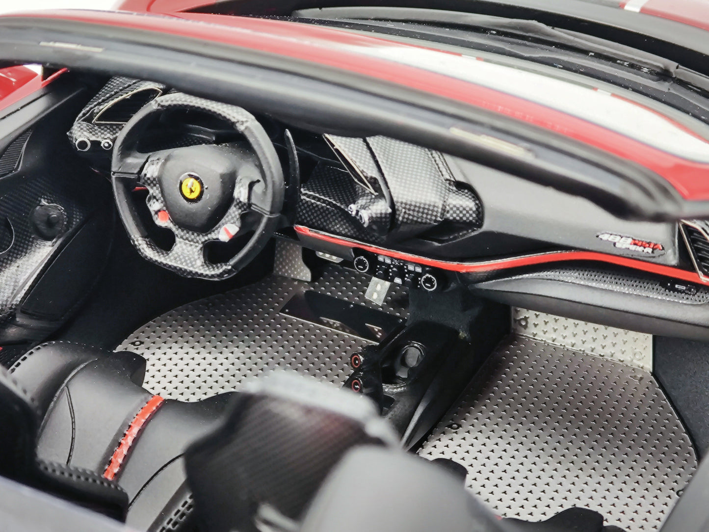 BBR 1/18 Ferrari 488 Pista Spider Standard Red Resin Car Model