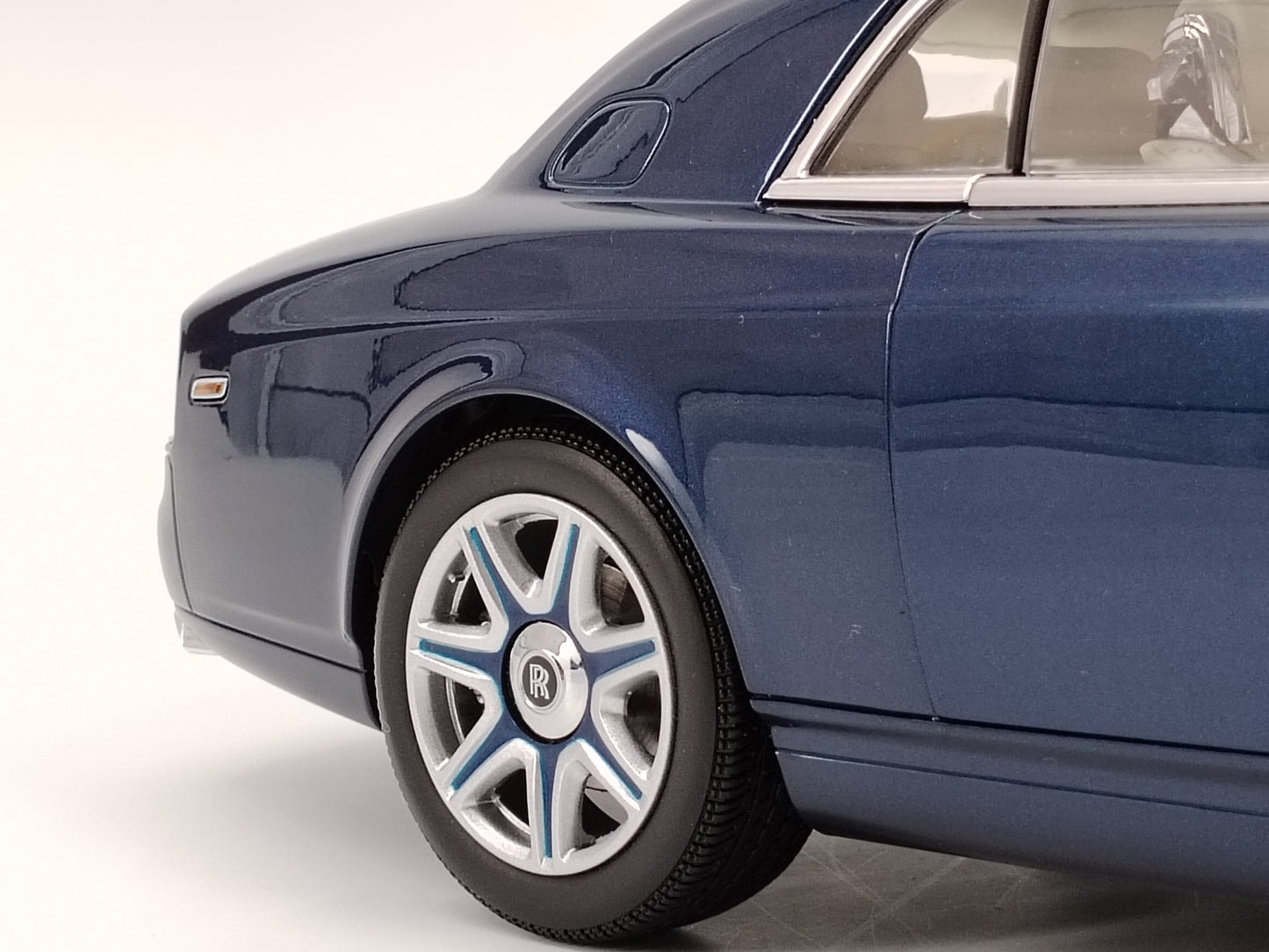 Kyosho 1/18 Rolls-Royce Phantom Coupe Metallic Blue Alloy Car Model