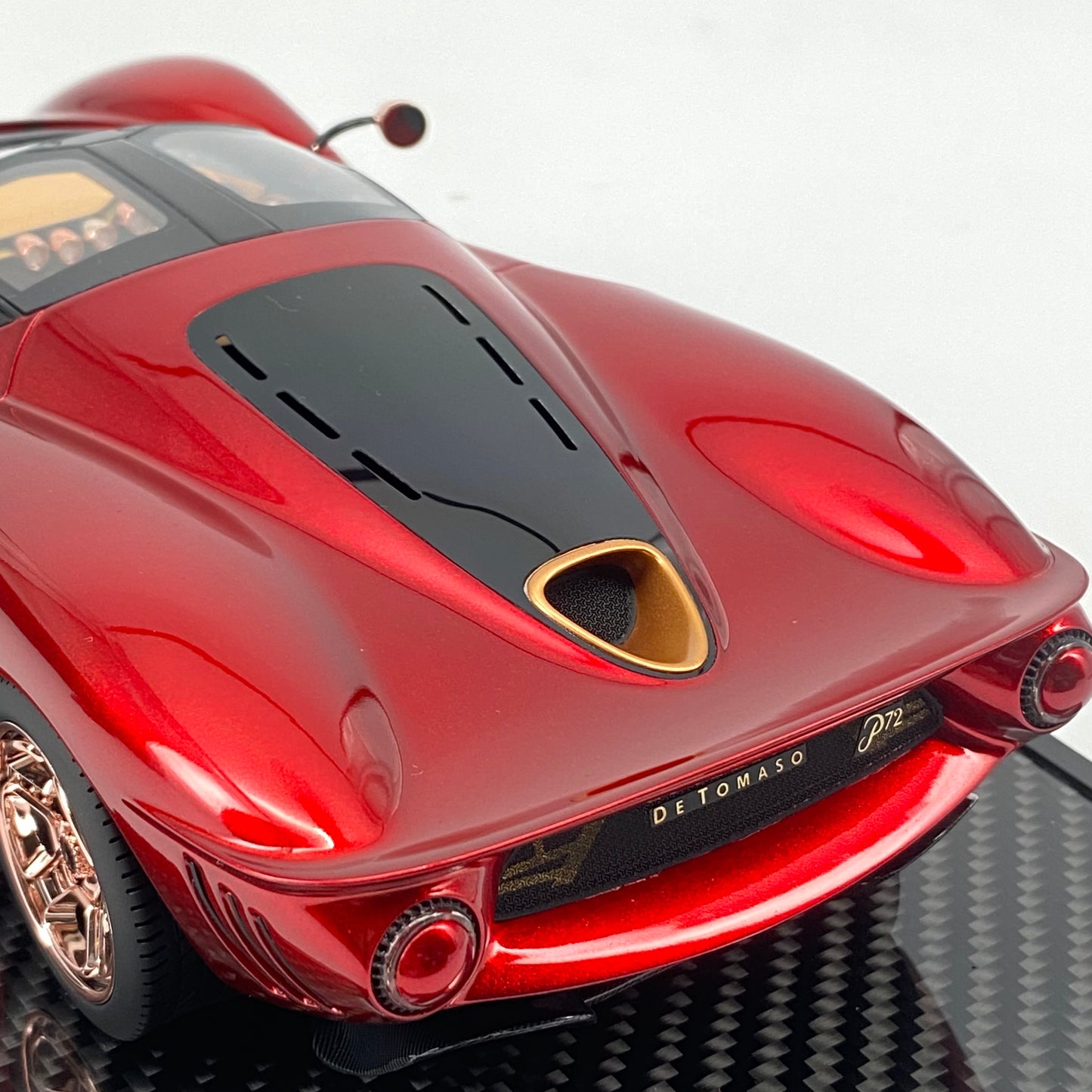 PEAKO 1/18 DE Tomaso P72 Metallic Red Limited Edition Car Model