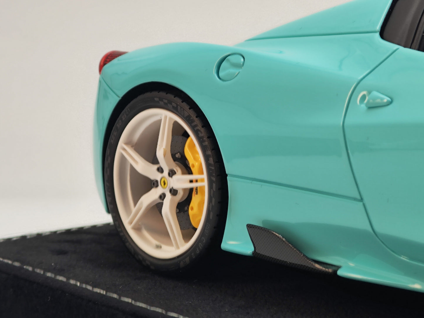 HH 1/18 Ferrari 458SP Tiffany Green Simulation Car Model