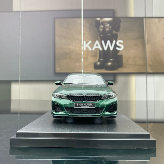 GT Spirit 1/18 BMW Alpina B3 Touring Green Simulation Car Model