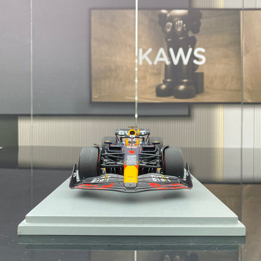 SPARK 1/18 Oracle F1 Team RB19 2023 Spanish Grand Prix Victory No. 1 Verstappen 40 career wins Red Bull Limited Edition car model