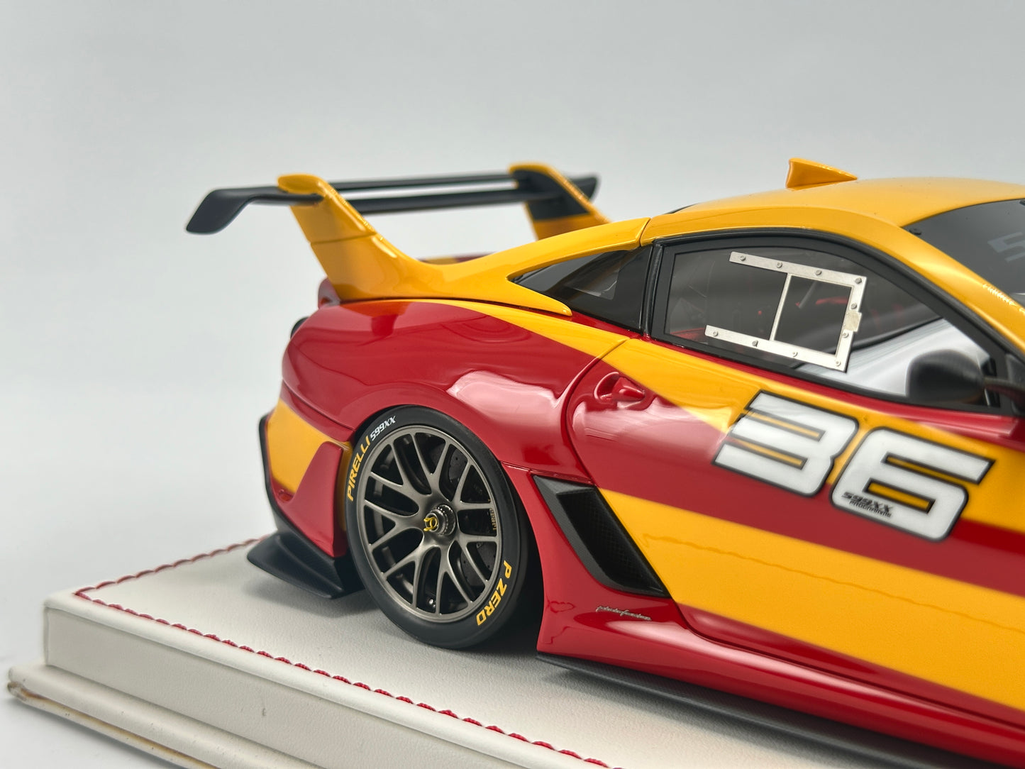 DG 1/18 Ferrari 599 XX Evo #36 Red Resin Car Model Ornaments