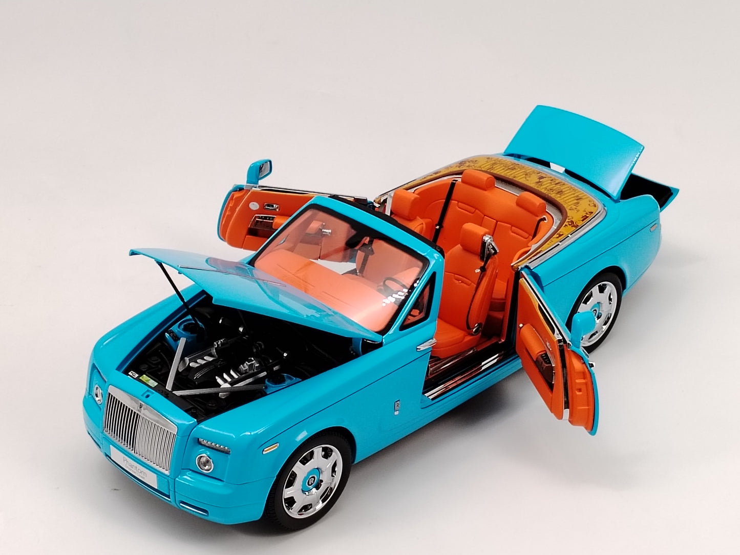 Kyosho 1/18 Rolls-Royce Phantom Drophead Coupe Light Blue Alloy Car Model