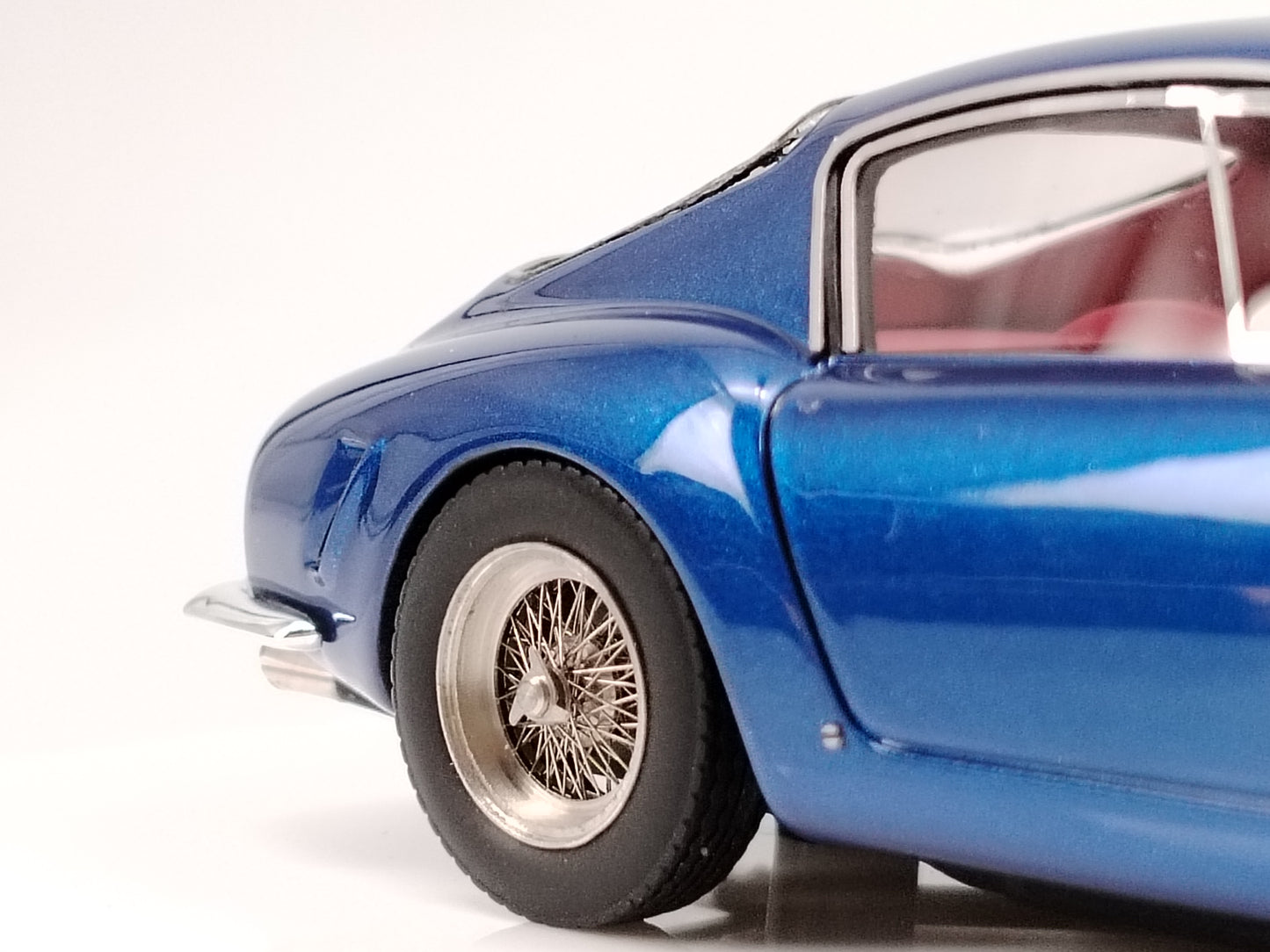 DMH 1/43 Ferrari 250SWB 1969 Simulation Car Model Ornaments