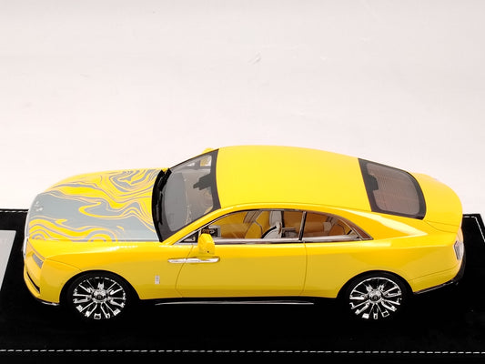 HH Model 1/18 Rolls-Royce Spectre with Bright Yellow Light Signals - Simulated Car Model Decoration