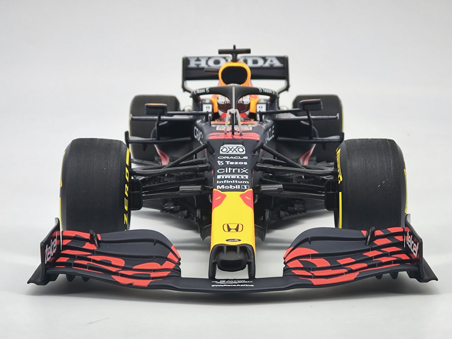 MINICHAMPS 1/18 Honda rb16b Red Bull F1 car model