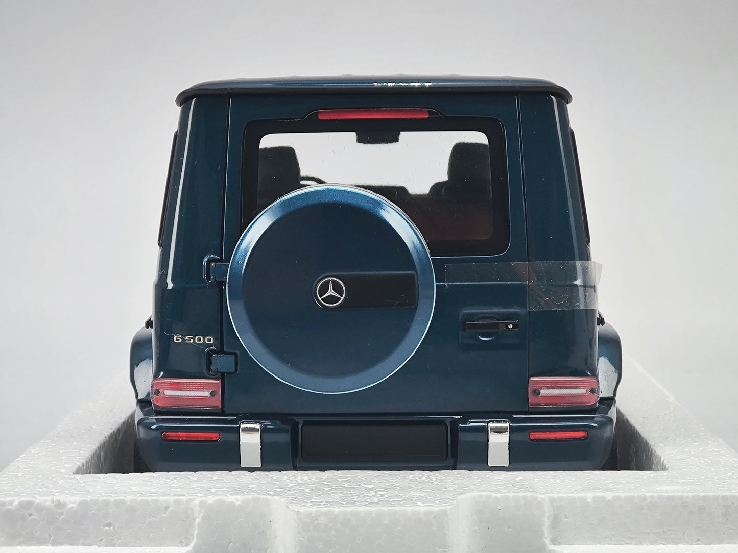 MINICHAMPS 1/18 Mercedes Benz G500 Metallic Blue Alloy Full Open Simulation Car Model