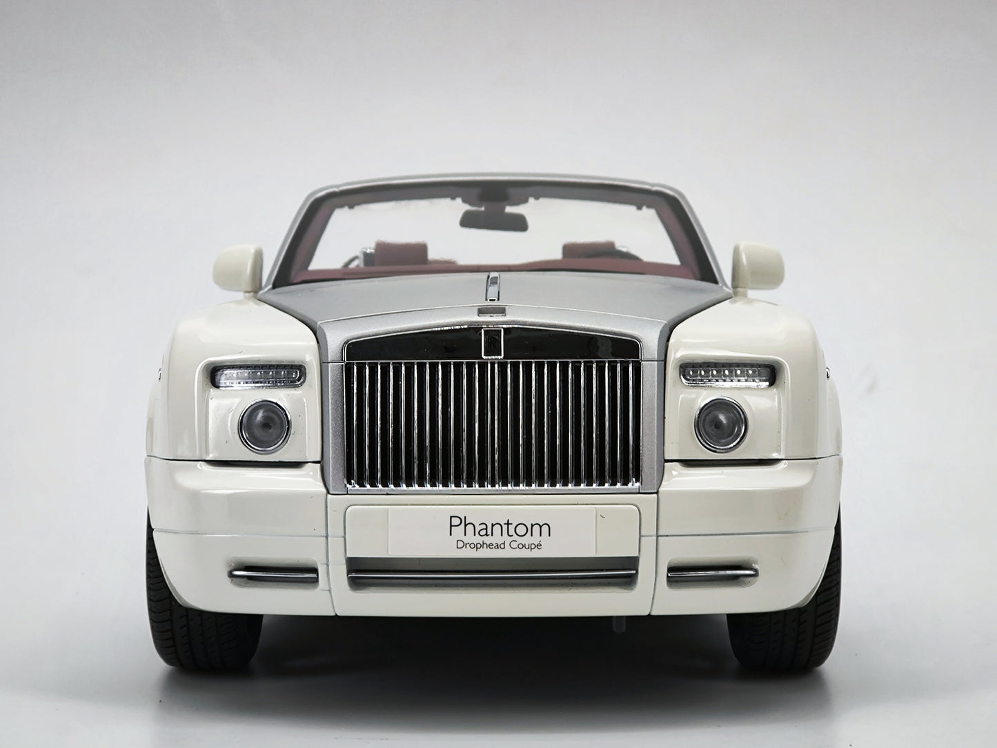 Kyosho 1/18 Rolls-Royce Phantom Drophead Coupe white alloy car model