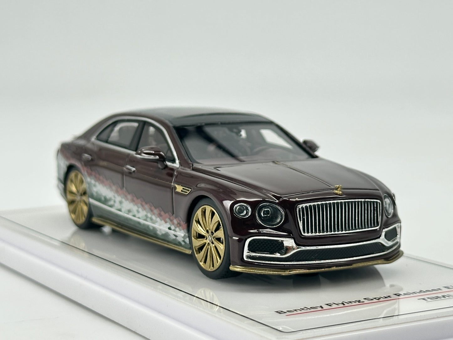 TSM Model 1/43 Bentley Flying Spur Christmas Brown Simulation Car Model Ornaments