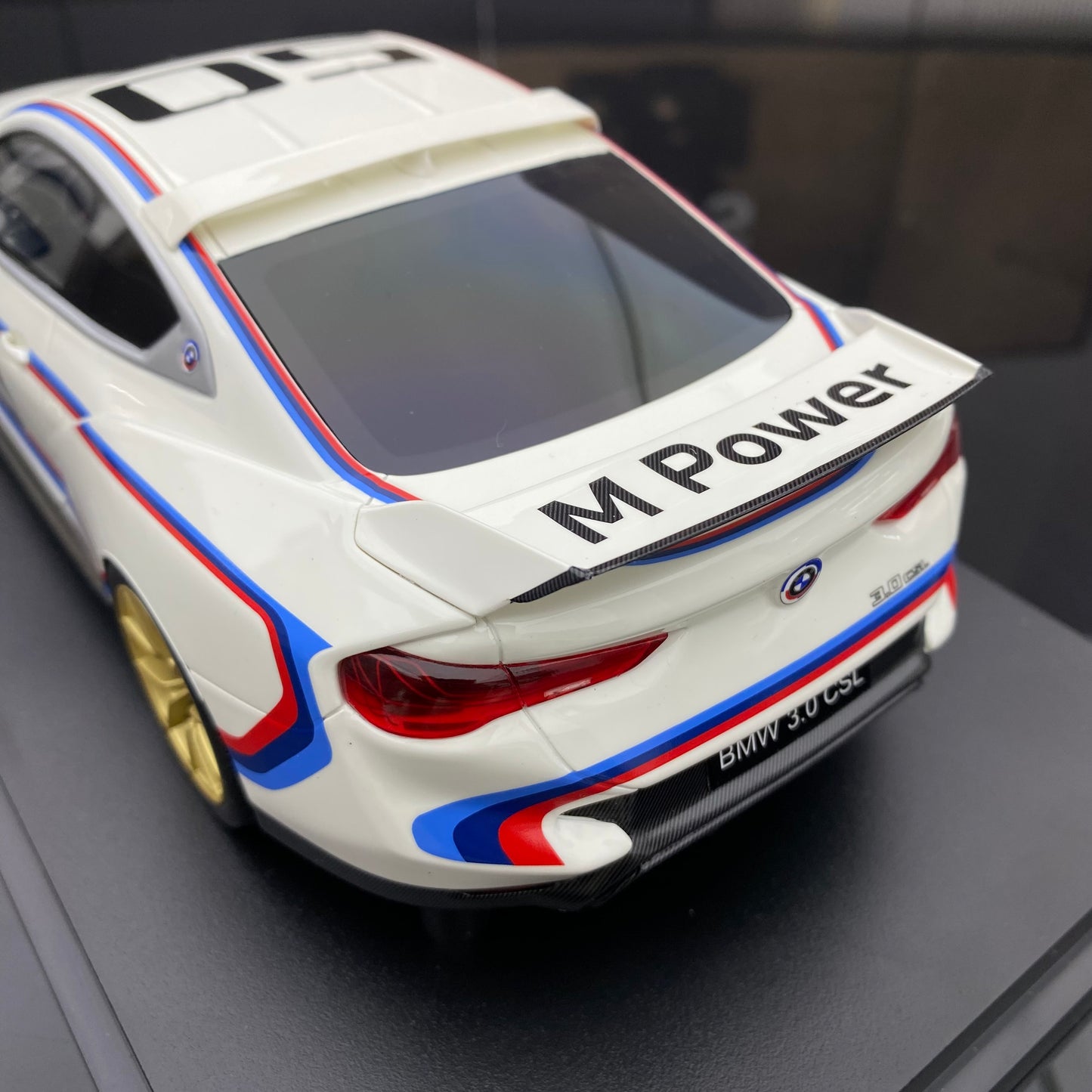 Topspeed 1:18 BMW M4 3.0 CSL simulation car model