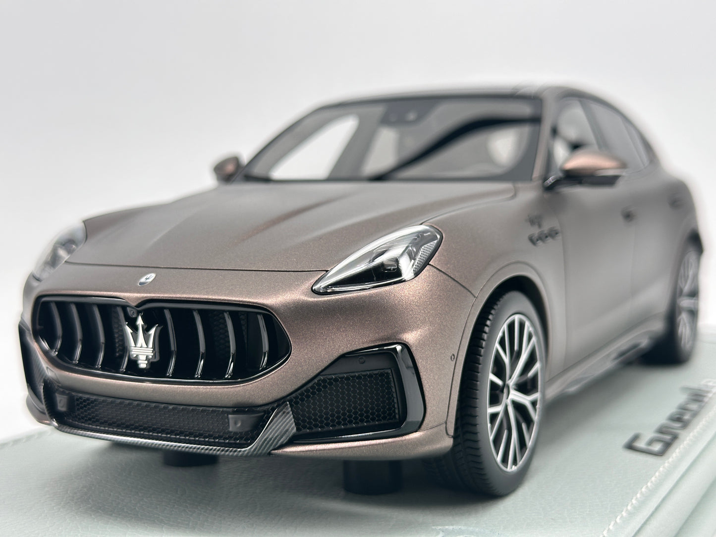 BBR 1/18 Maserati Grecale Trofeo resin car model