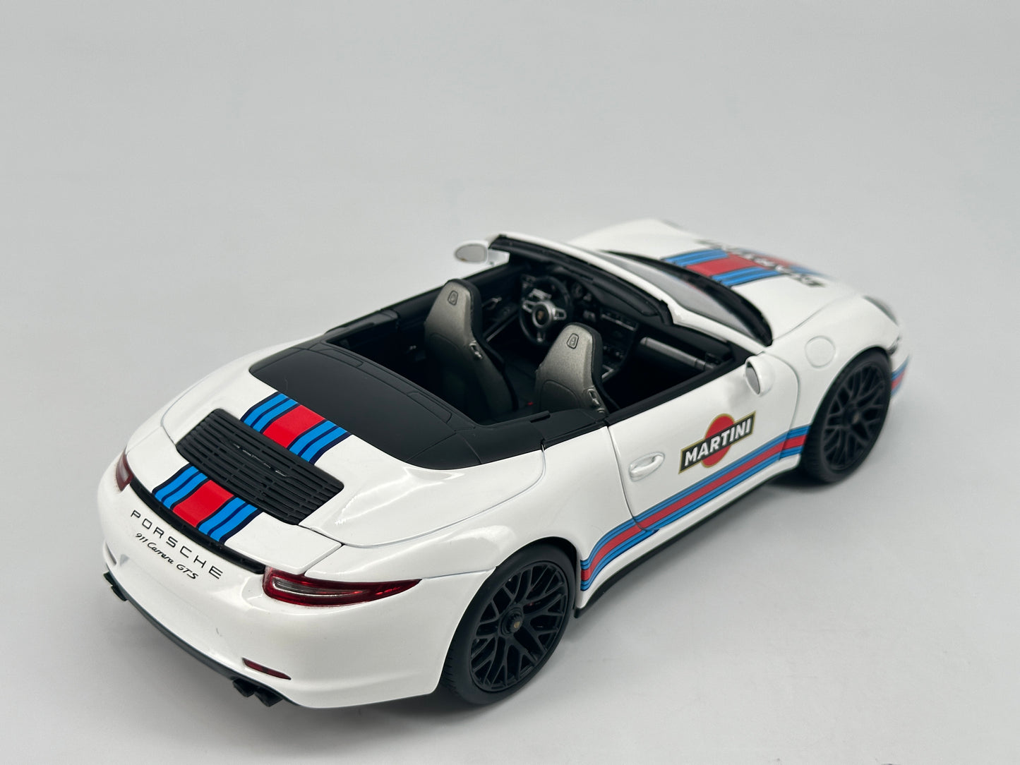 WSW 1/18 Porsche 911 GTS Martini Simulation Model Car Ornaments Birthday Gift