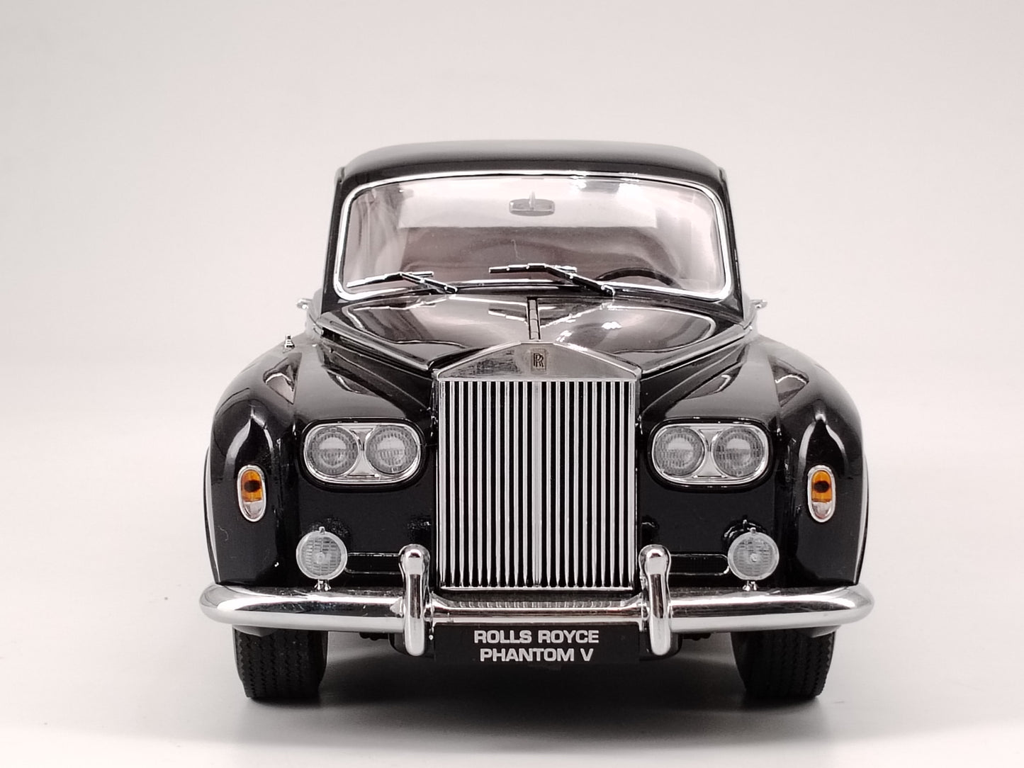 Paragon 1/18 Rolls-Royce Phantom 5th Generation Alloy Car Model Ornaments Birthday Gift