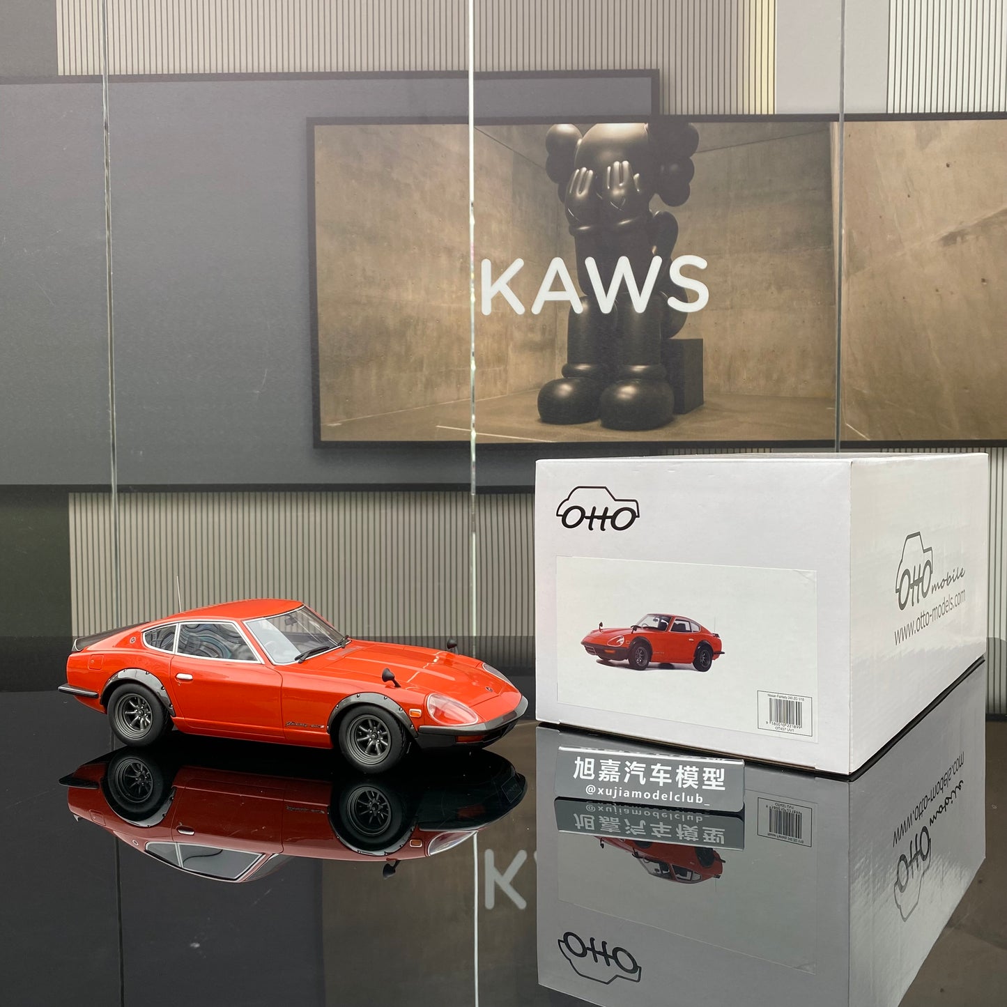 OTTO 1/18 Nissan FAIRLADY 240ZG red resin sealed car model ornament