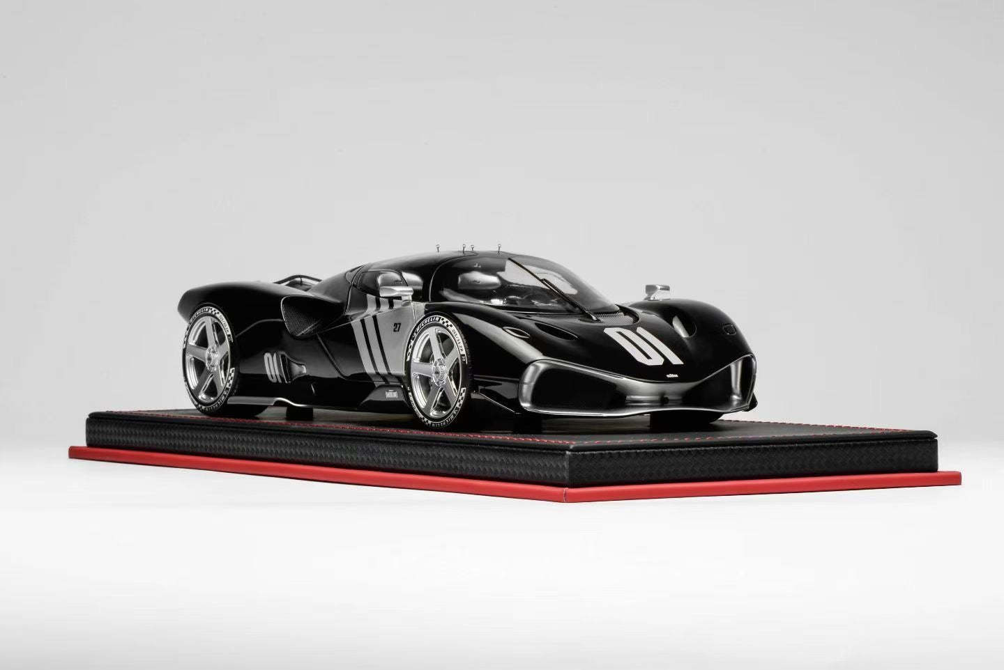 MOTORHELIX 1/18 Nilu 27 Limited Edition Supercar Model
