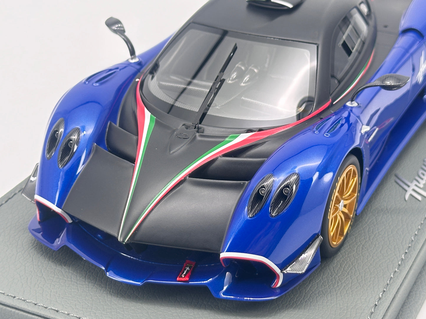 BBR 1/18 Pagani Huayra R Blue Resin Model Car