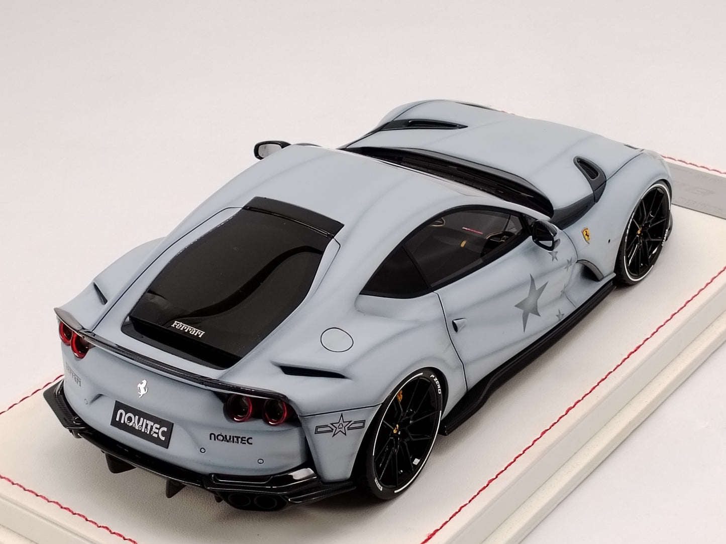 DG 1/18 Ferrari 812 Novitec Battle Grey Limited Edition Simulation Model Car