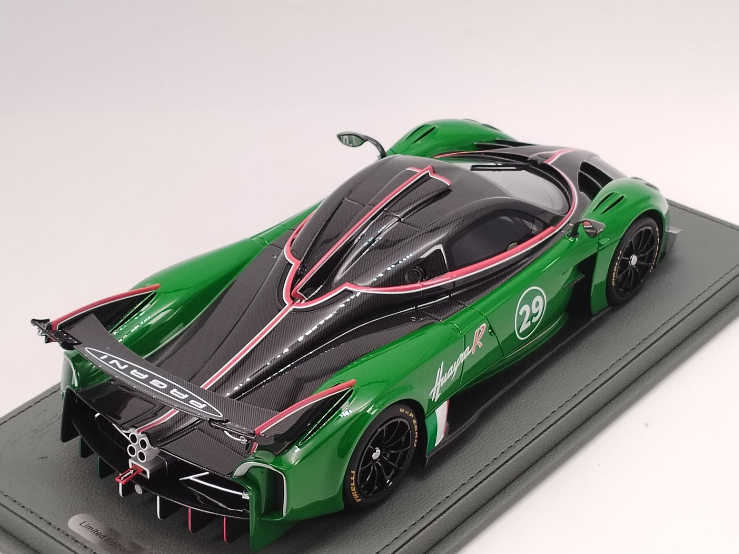BBR 1/18 Pagani Huayra R Green Simulation Car Model