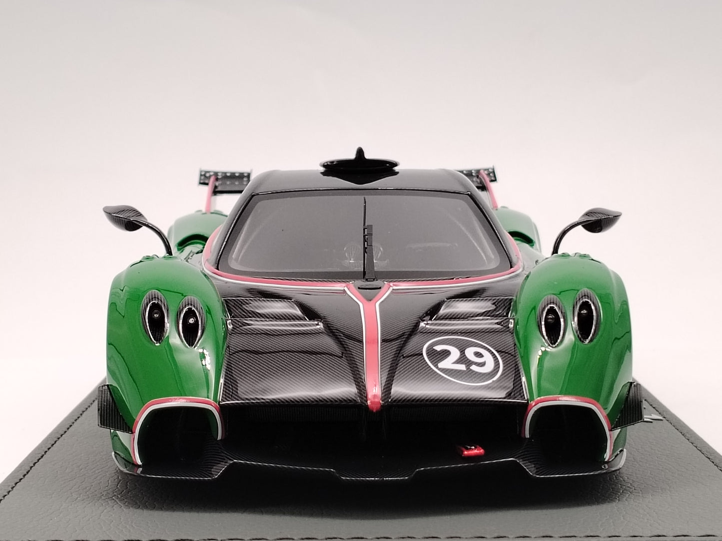 BBR 1/18 Pagani Huayra R Green Simulation Car Model