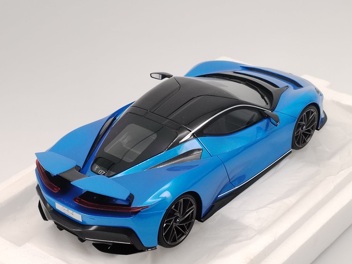 Topspeed 1/18 Automobili Pininfarina Battista Blue Realistic Model Car