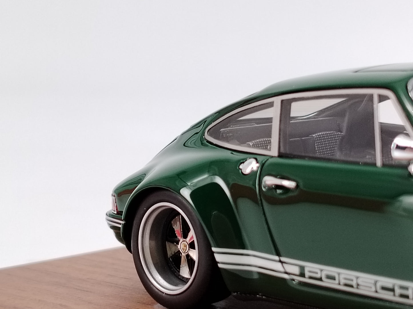 SCM 1/43 Porsche Kaege Retro Classic 964 Irish Green