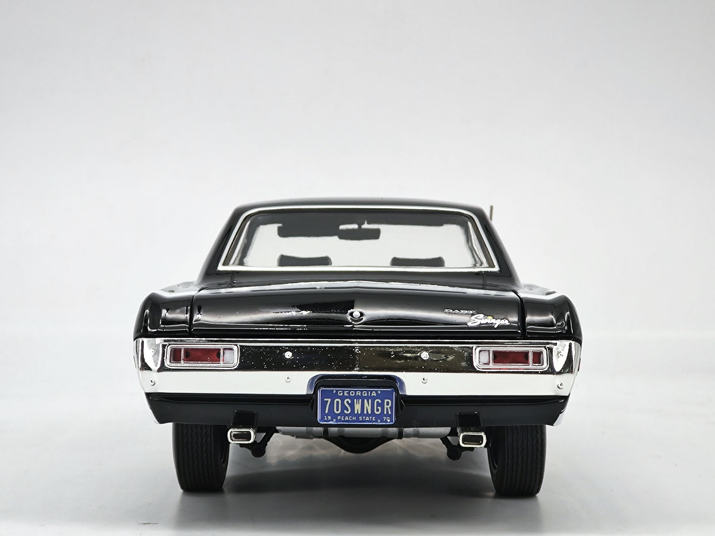 ACME 1/18 Dodge DART SWINGER 340 1970 Black Black Top Simulation Car Model
