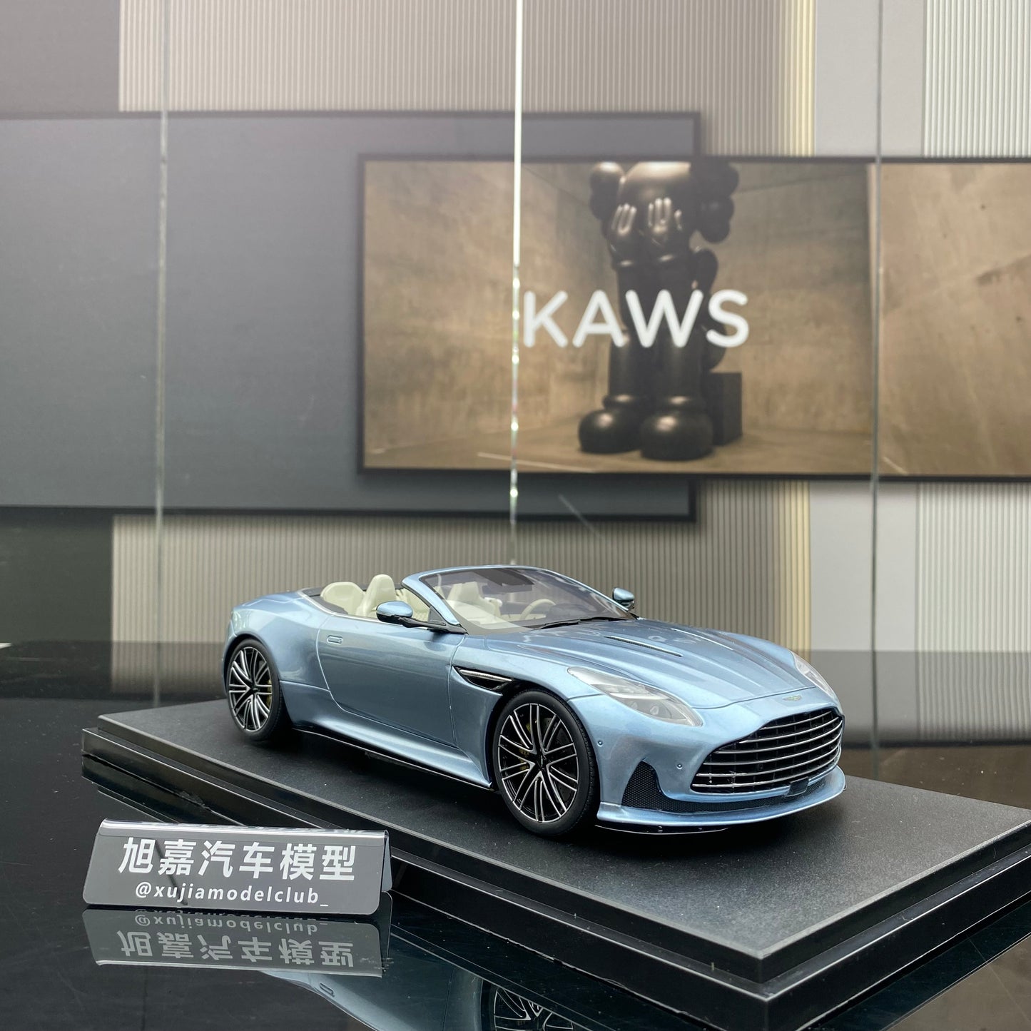 GT spirit 1/18 Aston Martin DB12 convertible simulation car model GT479