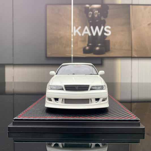 Ignition Model 1/18 Isuzu JZX100 Chaser + Engine Pearl White Limited Edition Car Model Ornament