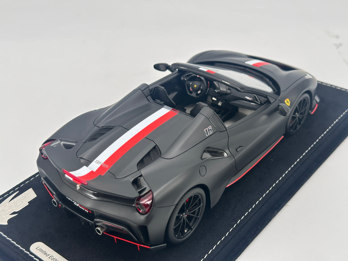 BBR 1/18 Ferrari 488 Pista Spider Red and White Decals, Matte Black Resin High-end Model