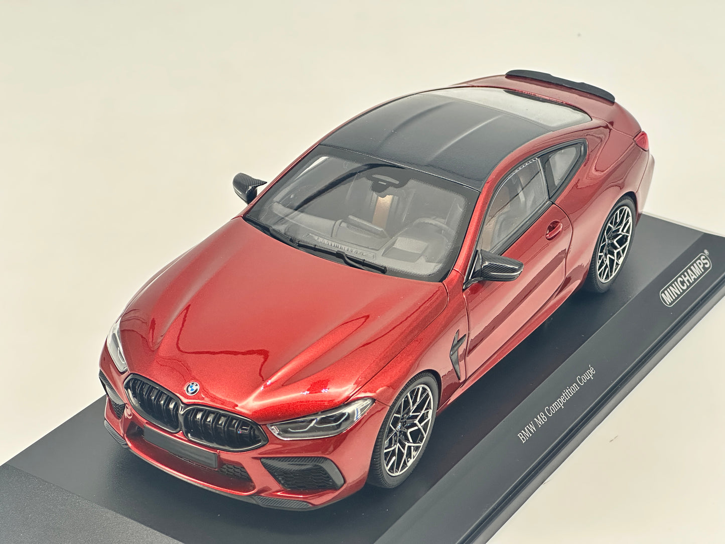 MINICHAMPS 1/18 BMW M8 COUPE Metallic Red Alloy Car Model