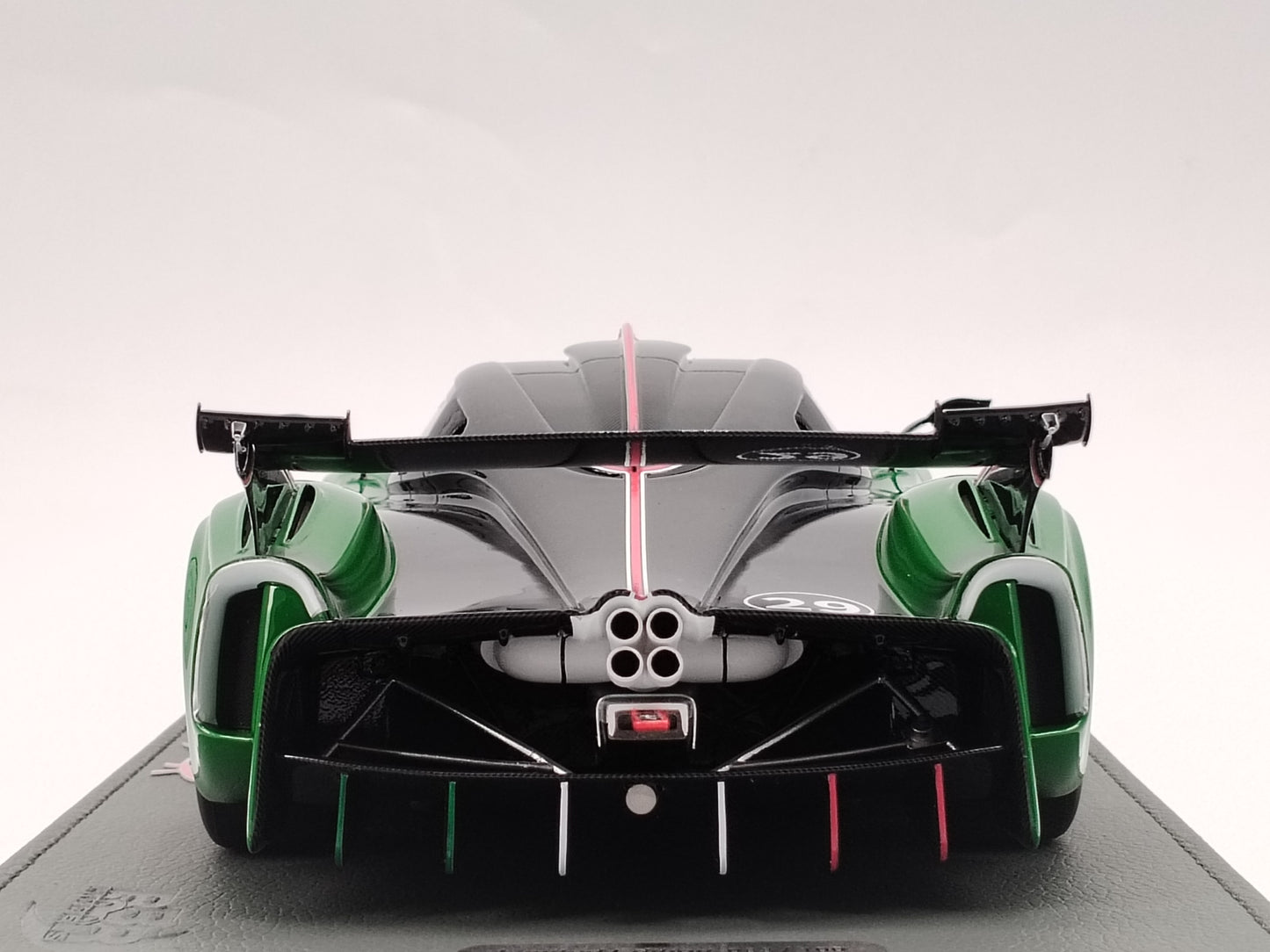 BBR 1/18 Pagani Huayra R Green Simulation Car Model