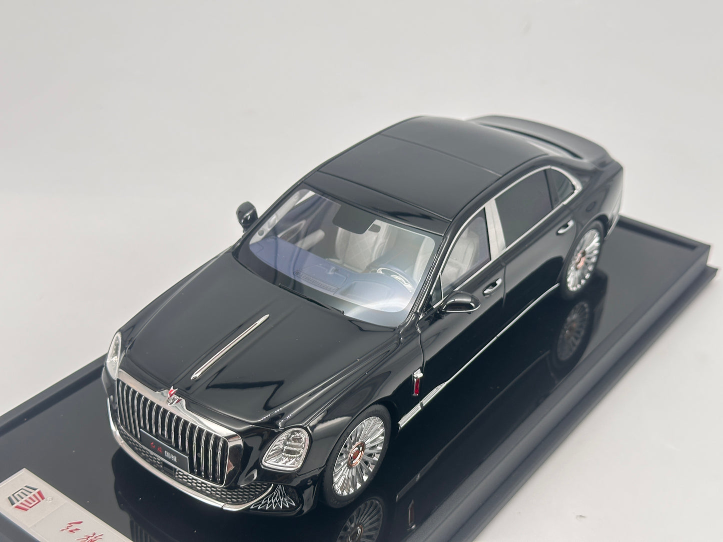 MOTORHELIX 1/18 Hongqi Guoya black limited edition model car