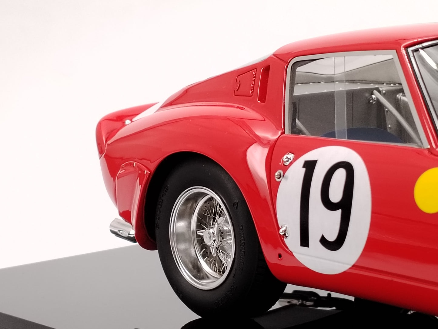 Amalgam 1/18 Ferrari 250GTO Red Limited Edition Scale Car Model