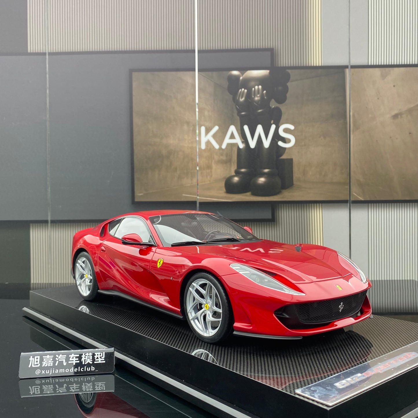 Amalgam 1/12 Ferrari 812 SUPERFAST Red Simulation Car Model