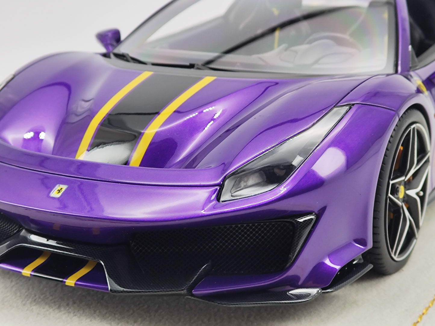 MR 1/18 Ferrari 488pista Convertible Special Edition Purple Car Model