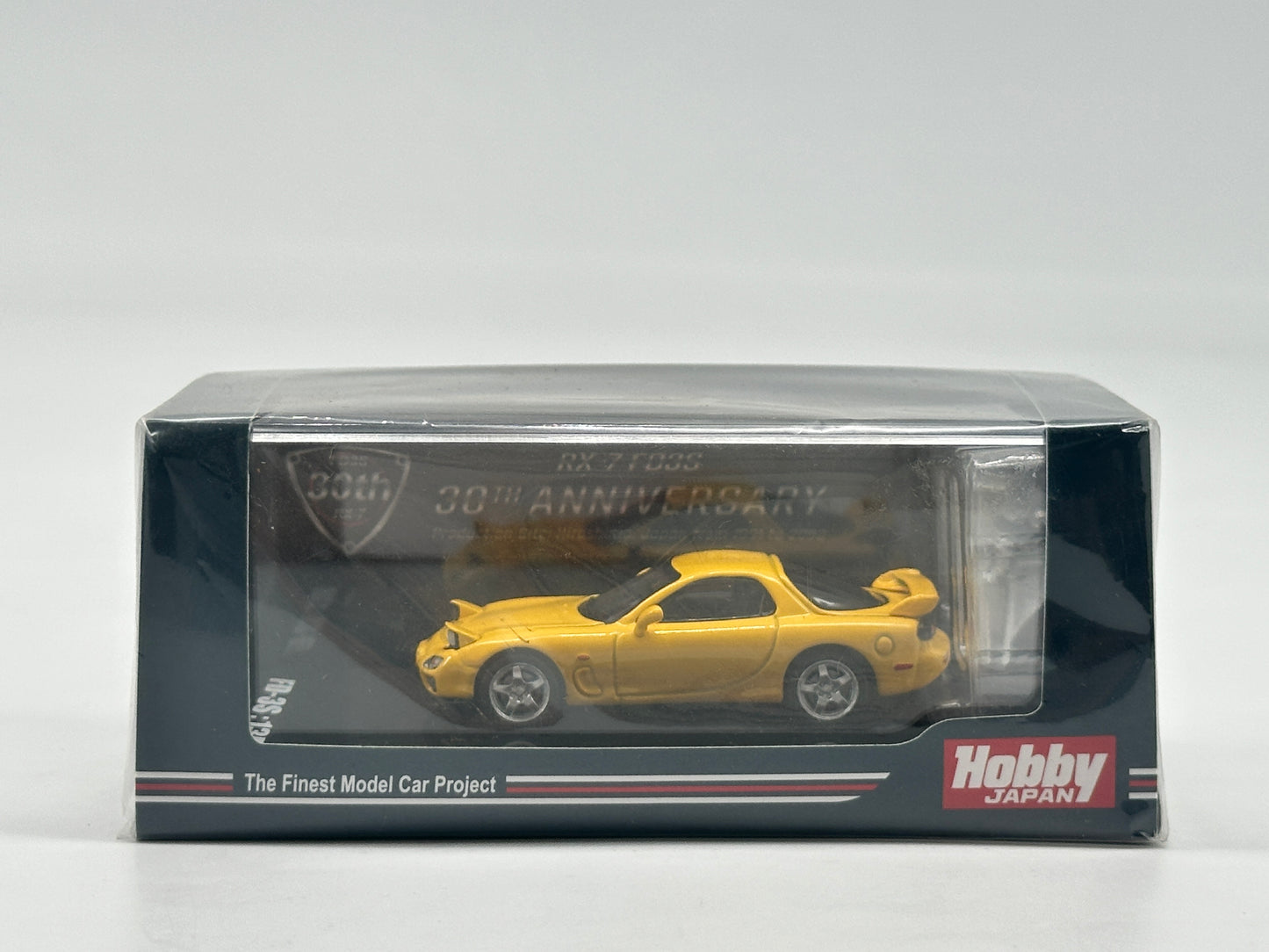 Hobby Japan 1/64 Mazda RX7 FD3S with engine simulation car model