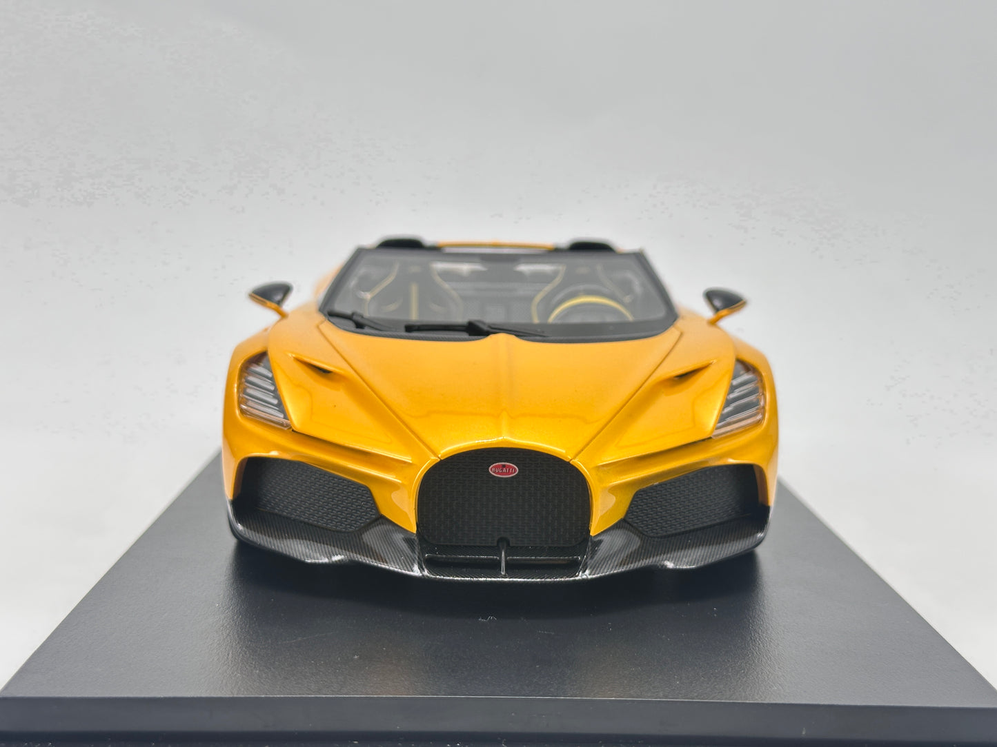 TOPSPEED 1/18 Bugatti W16 Mistral Yellow Resin Car Model