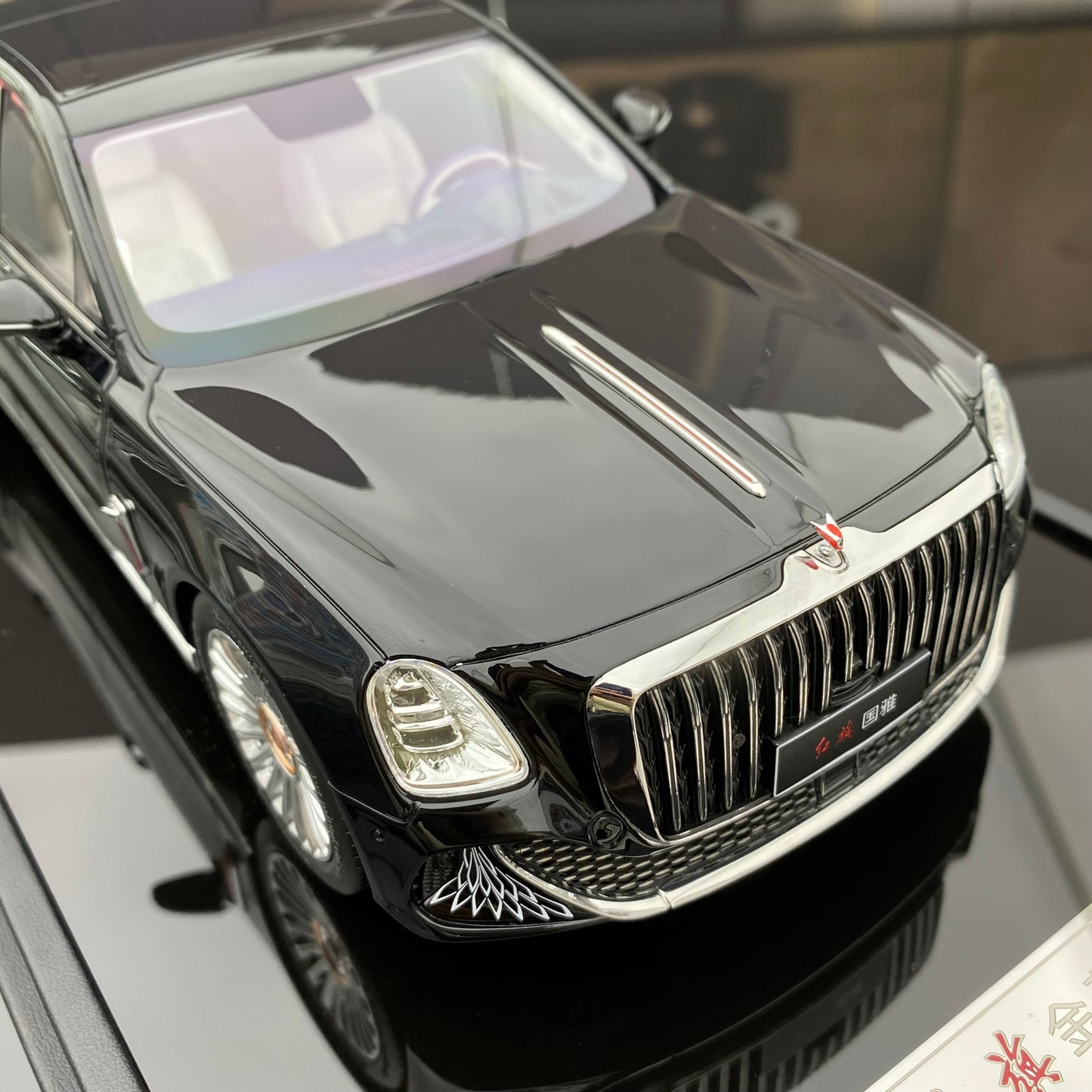 MOTORHELIX 1/18 Hongqi Guoya model limited edition simulation resin car model collection