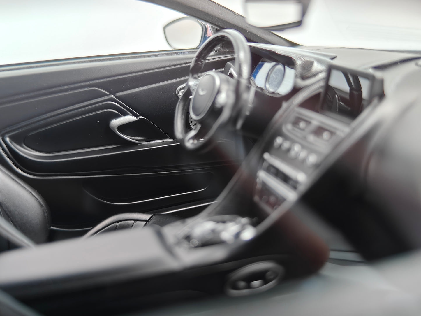 MANSORY 1/18 Aston Martin DB11 Limited Edition Car Model