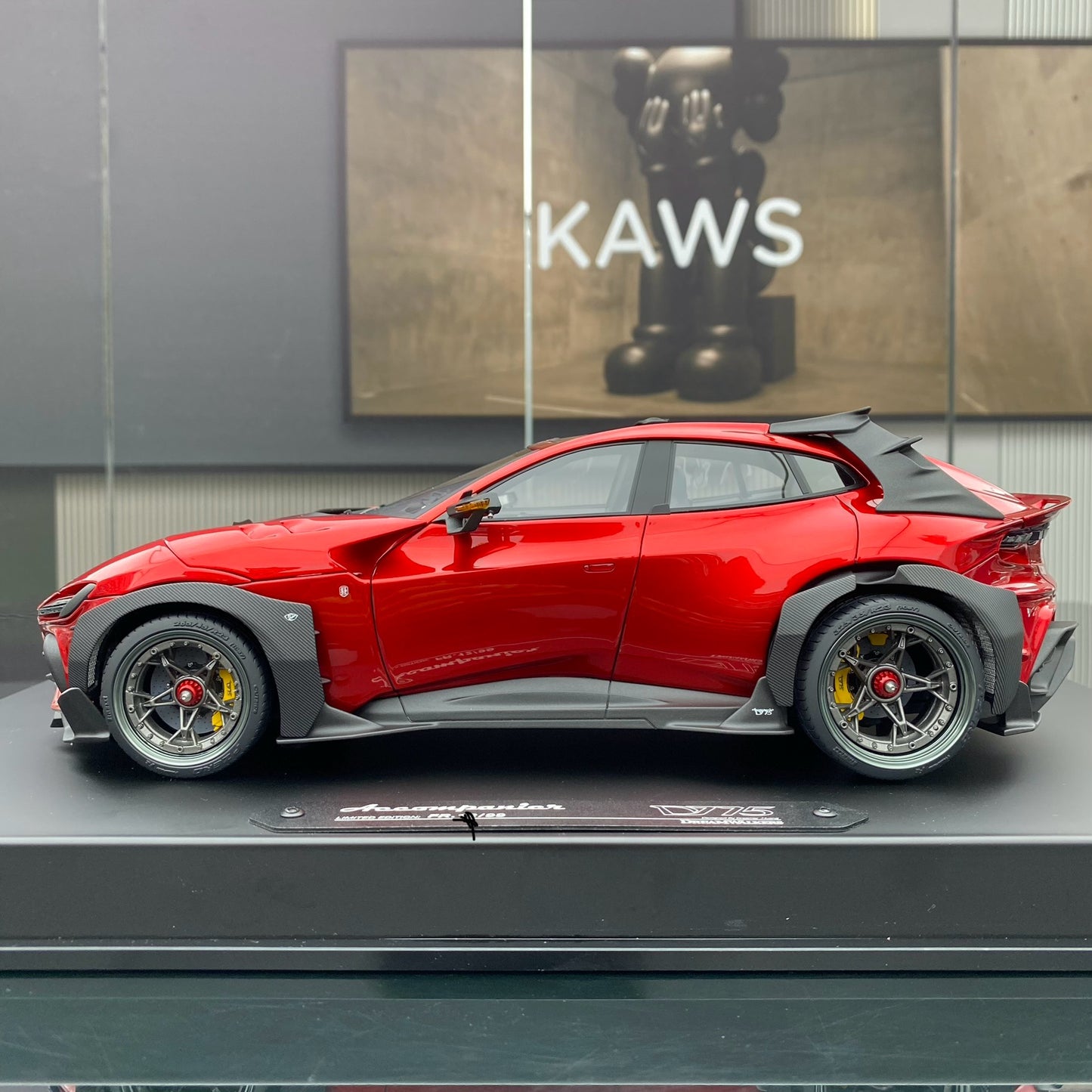 Dreamwalkers DW 1/18 Ferrari Accompanier D775 Purosangue simulation car model ornaments