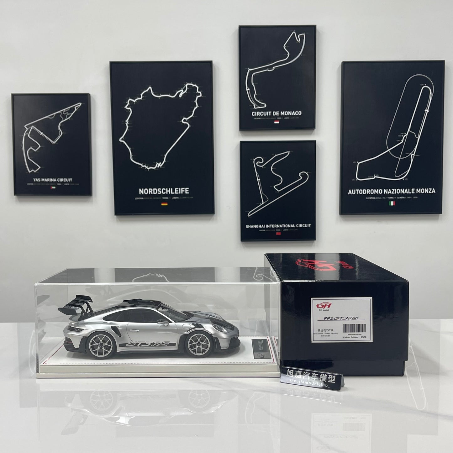 GH MODEL 1/18 Porsche 992 GT3 RS – GT Silver – Limited Edition Model Car