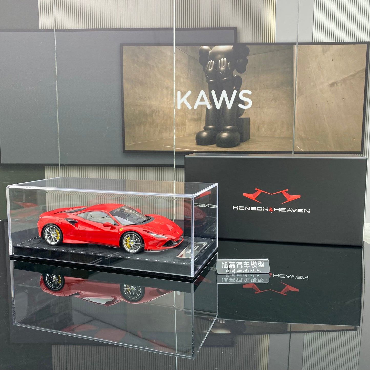 Adorno de coche Ferrari F8 Standard Red de edición limitada, modelo HH 1/18