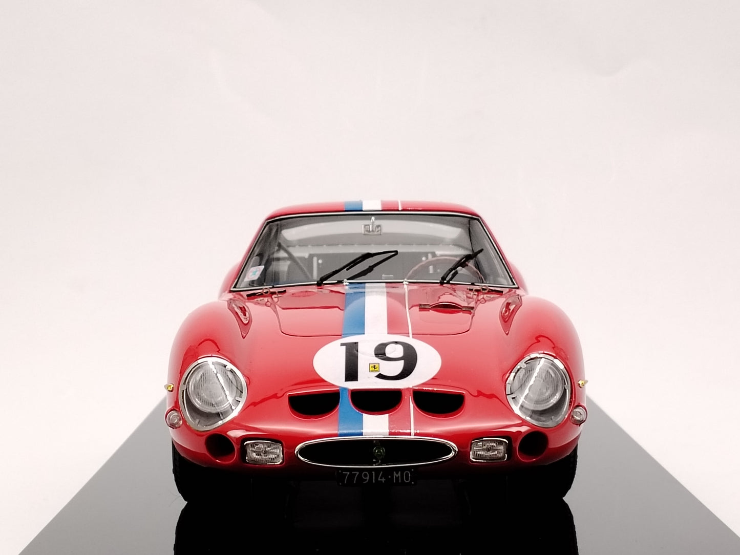 Amalgam 1/18 Ferrari 250GTO Red Limited Edition Scale Car Model