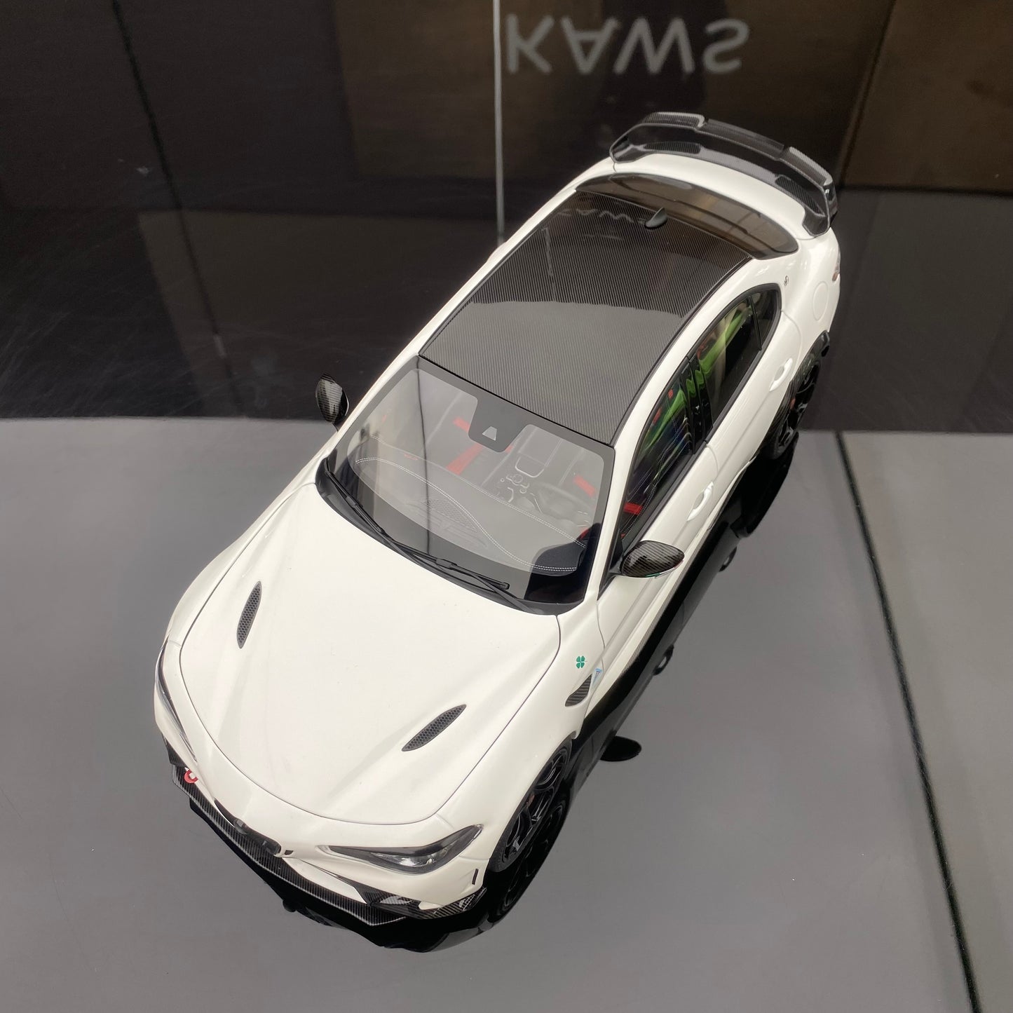 MOTORHELIX 1/18 MH Alfa Romeo Giulia GTAm alloy full car model ornaments