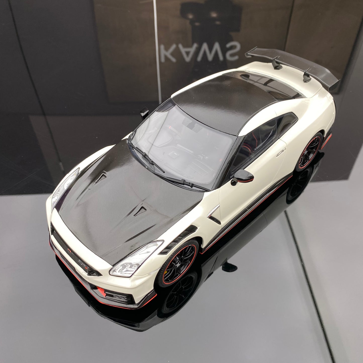 kyosho 1/18 Nissan GT-R NISMO 2024 Special Edition