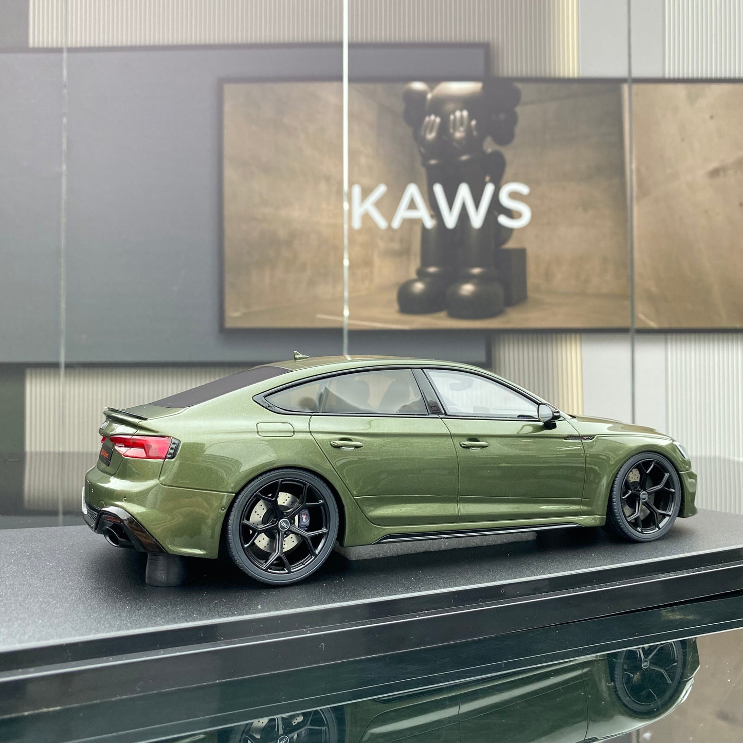 GT Spirit 1/18 Audi RS 5 COMPETITIONE green simulation car model ornaments