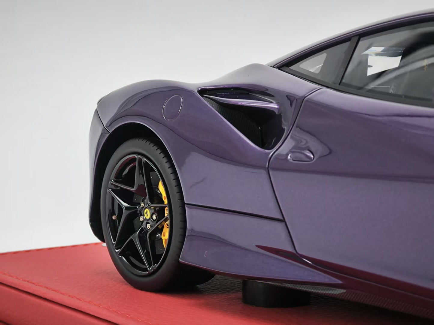 BBR 1/18 Ferrari F8 Hong Kong Purple Limited Edition Car Model
