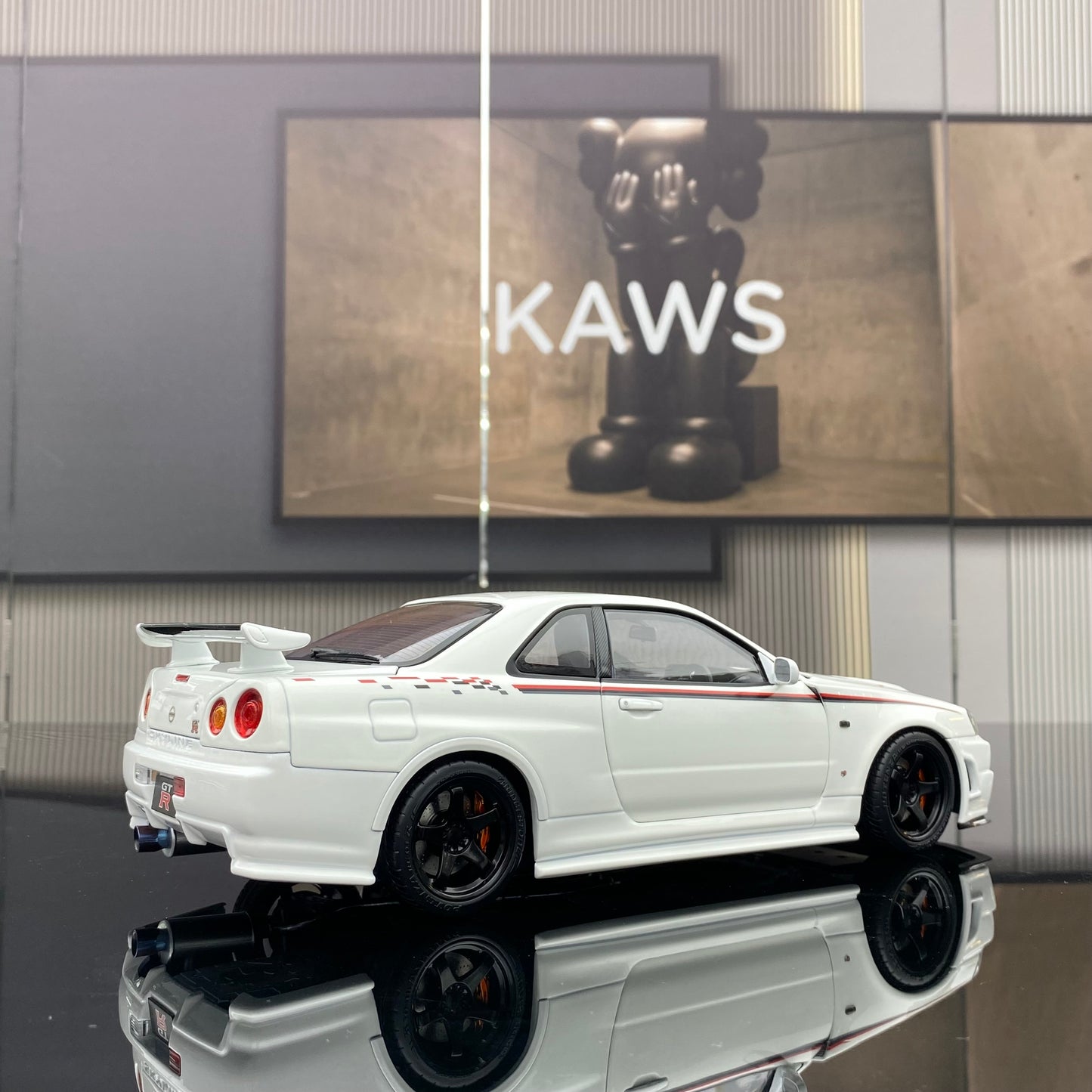 MOTORHELIX 1/18 NISMO SKYLINE GT-R (R34) NISMO CUSTOMIZED alloy full-open simulation car model