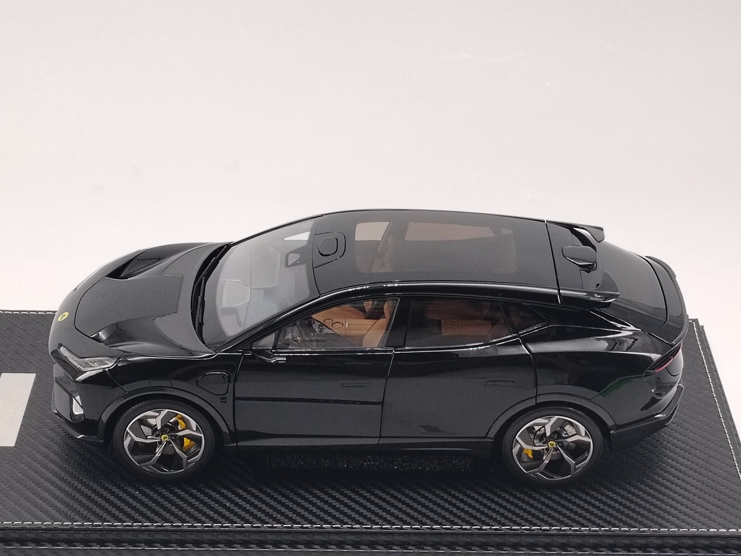 ZP 1/18 Lotus Eletre Black Alloy Model Car Ornament